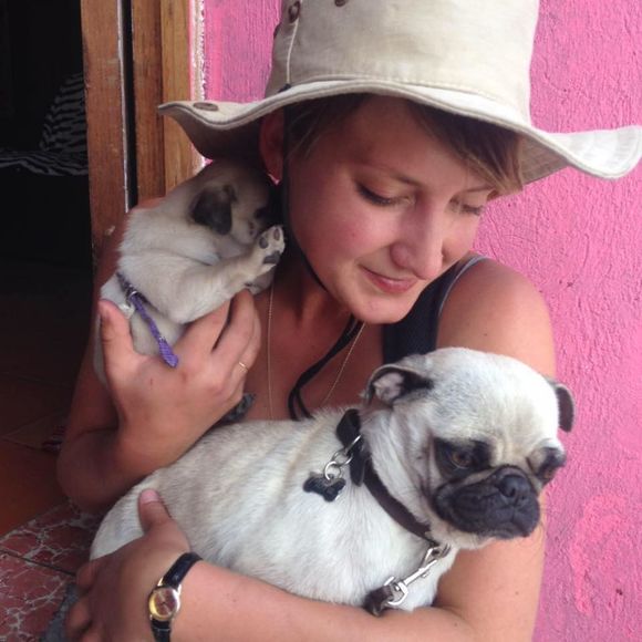 Meet your Posher, Hannah - Picture 1 of 1