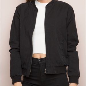BRANDY MELVILLE BLACK BOMBER JACKET 🖤🍂