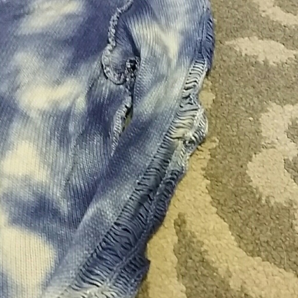 Tie dyed distressed long sleeve shirt - Picture 3 of 3