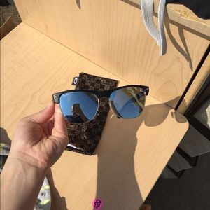 Brand new ray bans paid $160 asking for $60