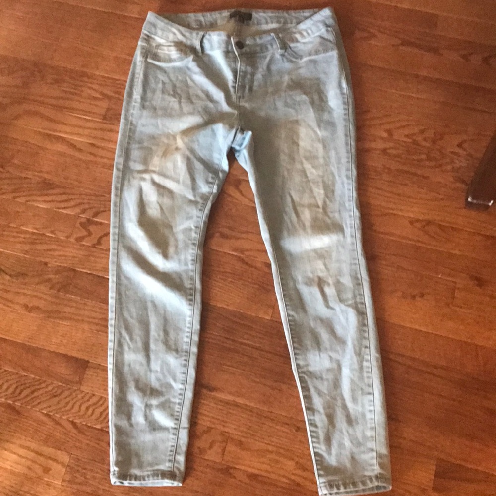 Light wash jeans