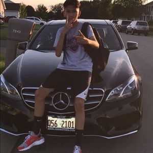 Meet your Posher, Dayton