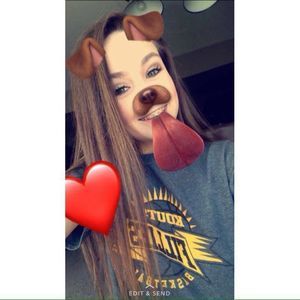 Meet your Posher, Camie