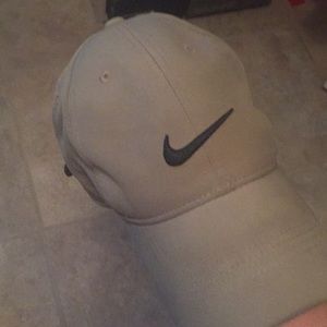 Khaki Nike hat