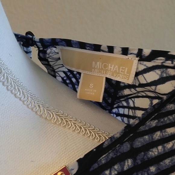 4/$30 Michael Kors Size S Blouse - Picture 4 of 4