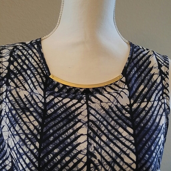 4/$30 Michael Kors Size S Blouse - Picture 3 of 4