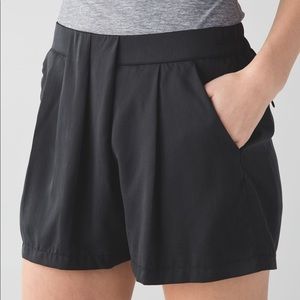 Lulemon &go Keepsake Short (size 4)