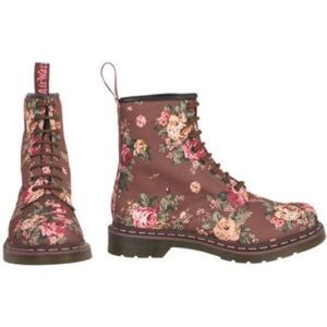Dr. Marten Canvas Floral Boots