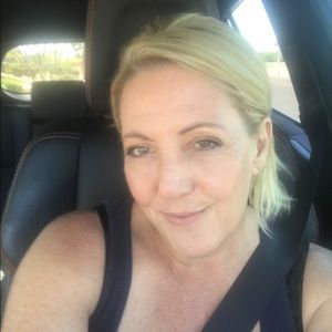 Meet your Posher, Janelle