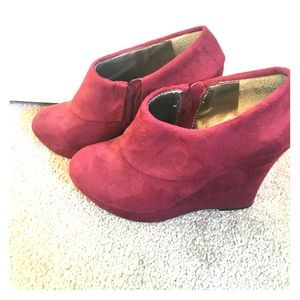 🎈ONE DAY DEAL🎈Maroon booties!