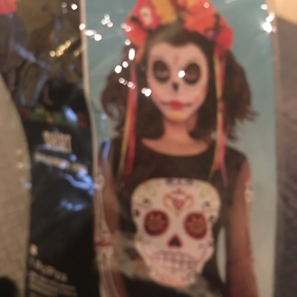 Dia De Los Muertos Shirt...in bag..