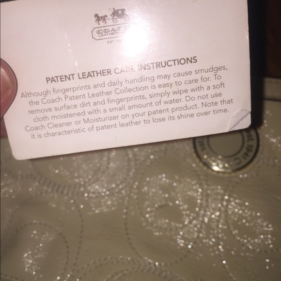 Coach purse - Picture 4 of 4