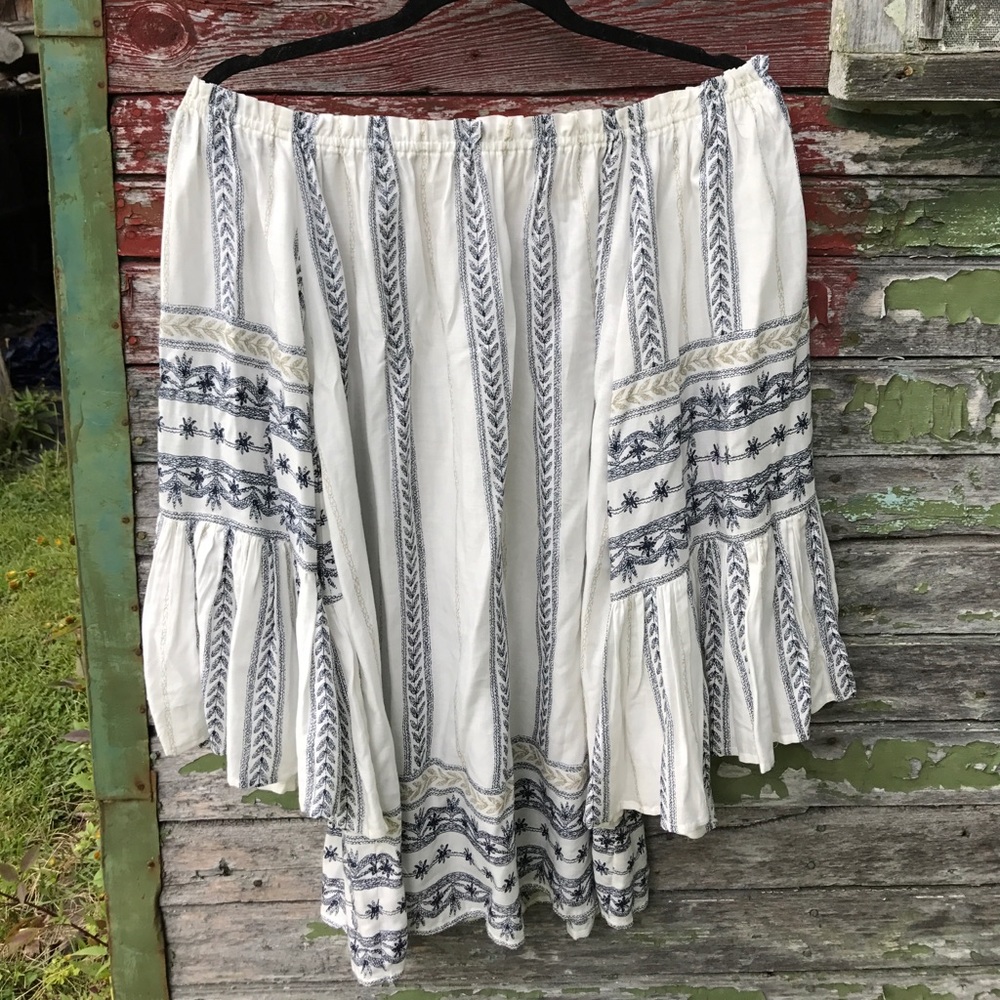 NWT!!! Elan Off the Shoulder Tunic