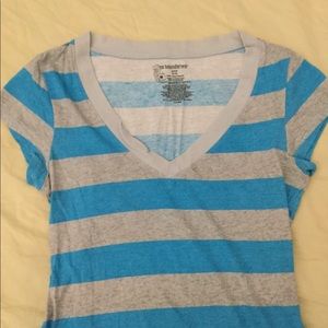 Free: Striped V-neck tee
