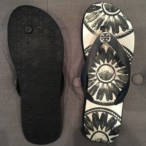 TORY BURCH flip flops
