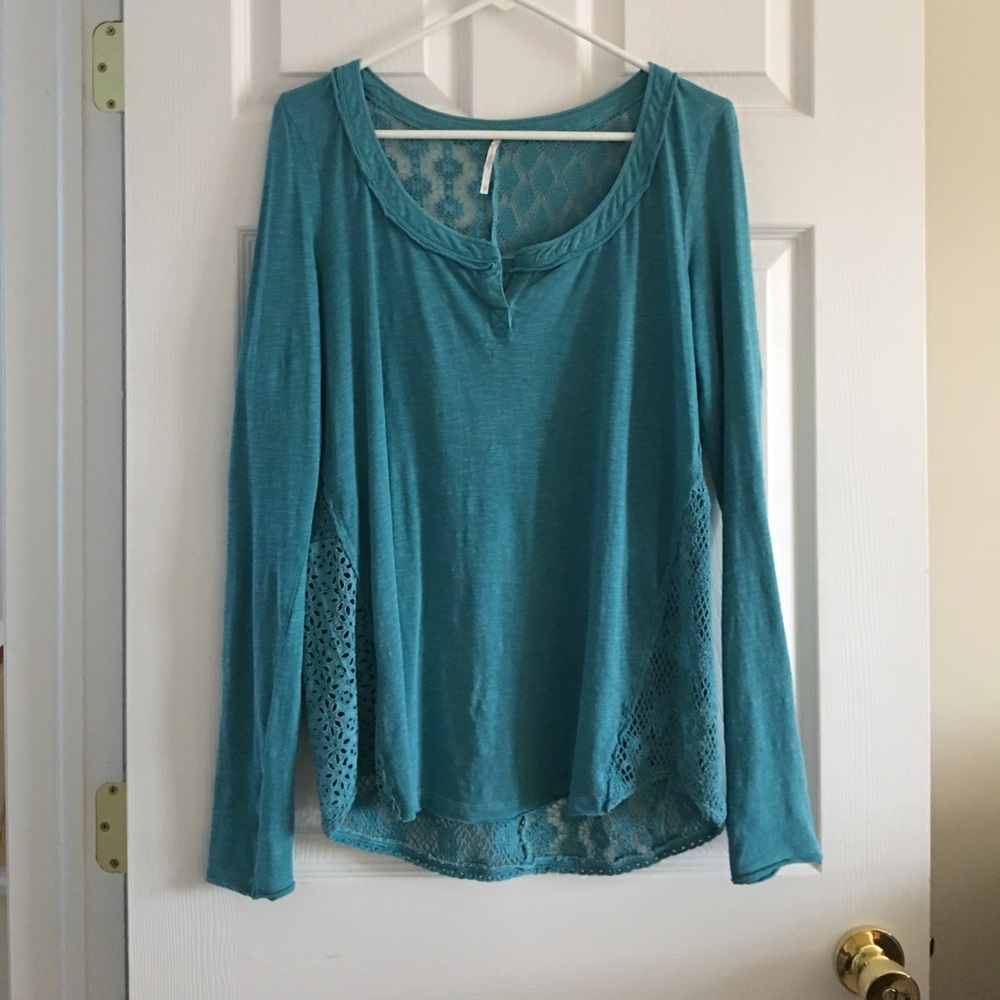 Free People Long Sleeved blue Shirt