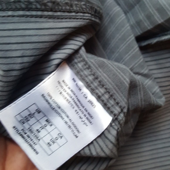 Guess Men's Striped Button Down Shirt - Picture 7 of 8