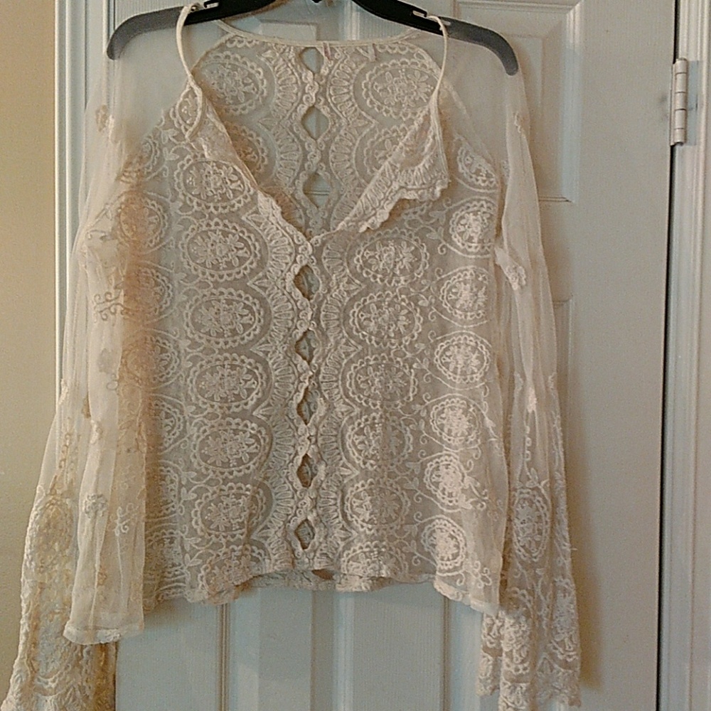 Lace Bell Sleeved Top