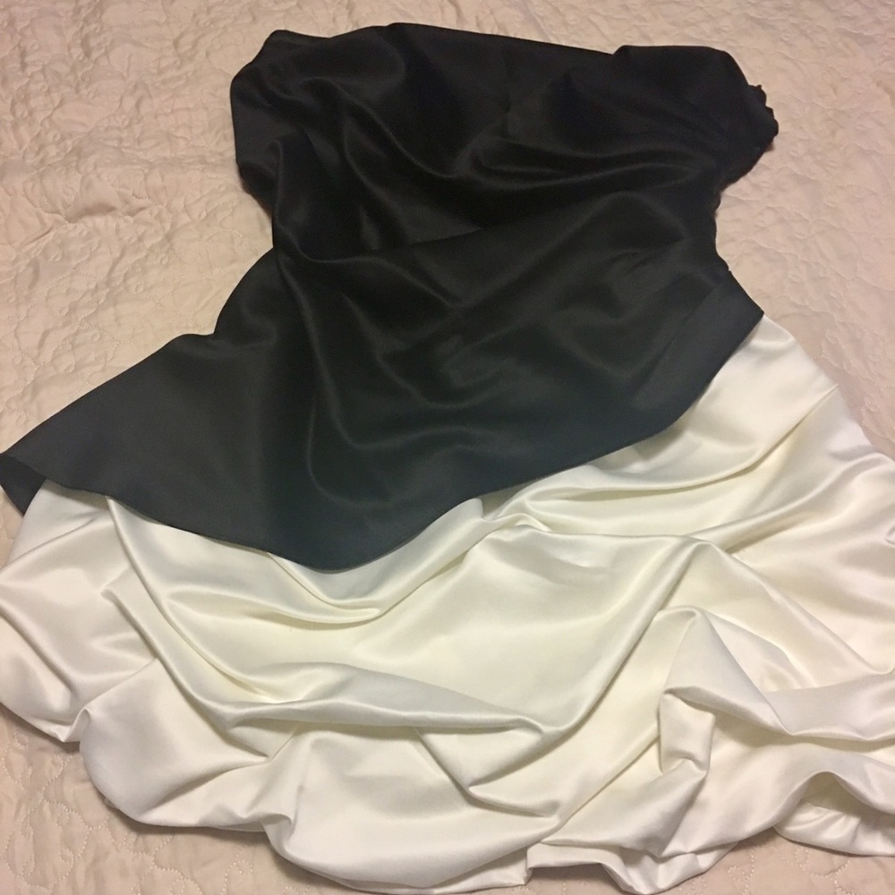 Stunning Strapless Cocktail Dress