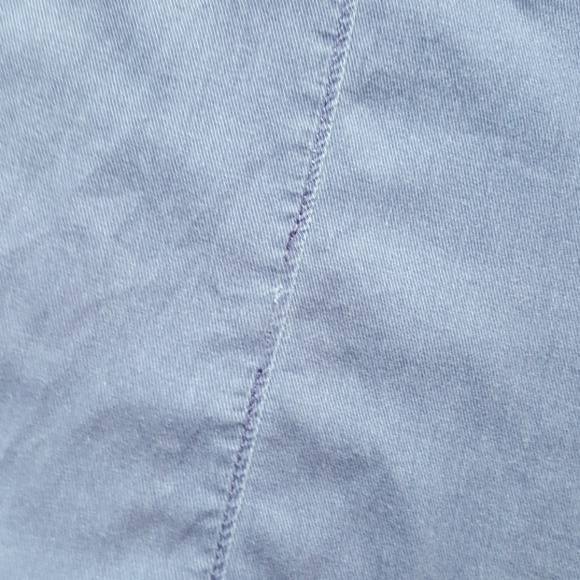 Guess Men's Button Down Shirt with Graphic - Picture 7 of 8