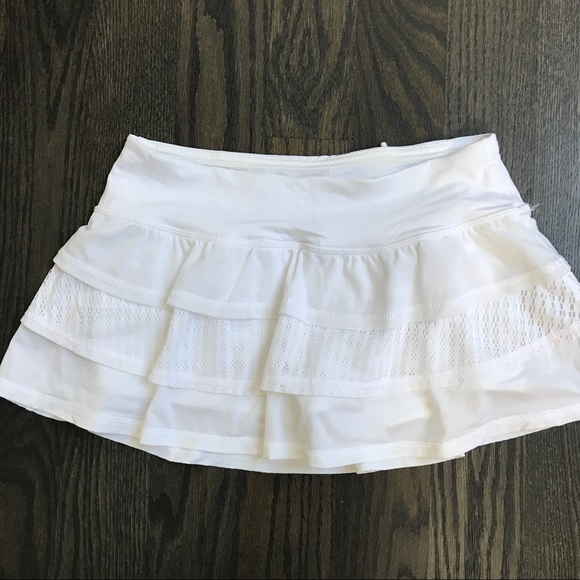 lululemon white ruffle skirt