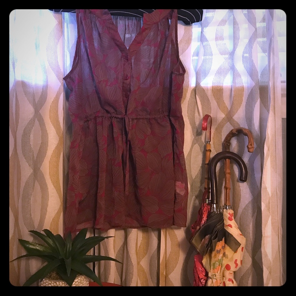 GAP Top in Raspberry with Deco Print and Waist Tie