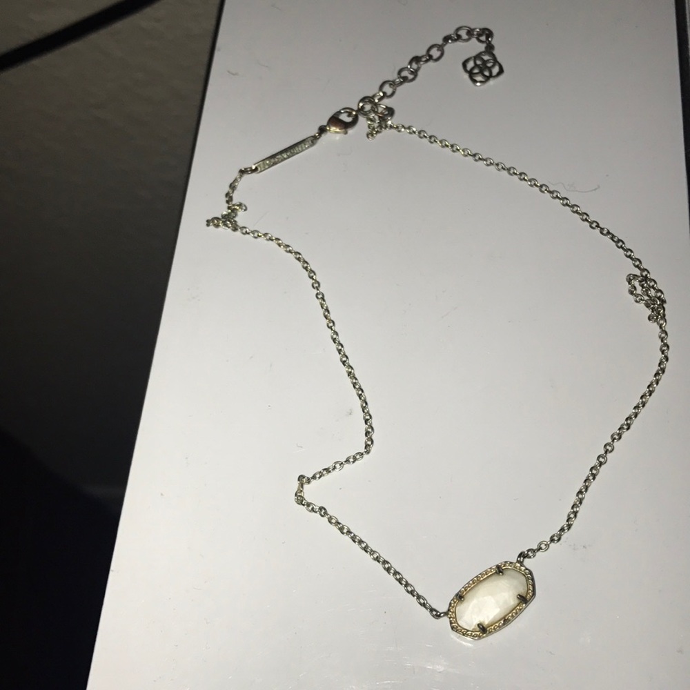 Kendra Scott Elisa pendant necklace