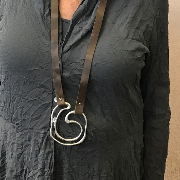 Long leather & silver statement bohemian necklace - Picture 7 of 7