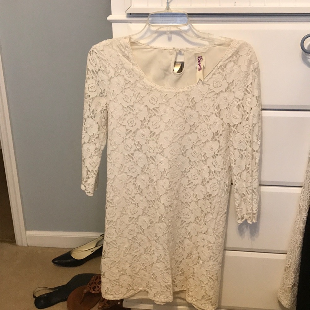 White lace Francesca's dress