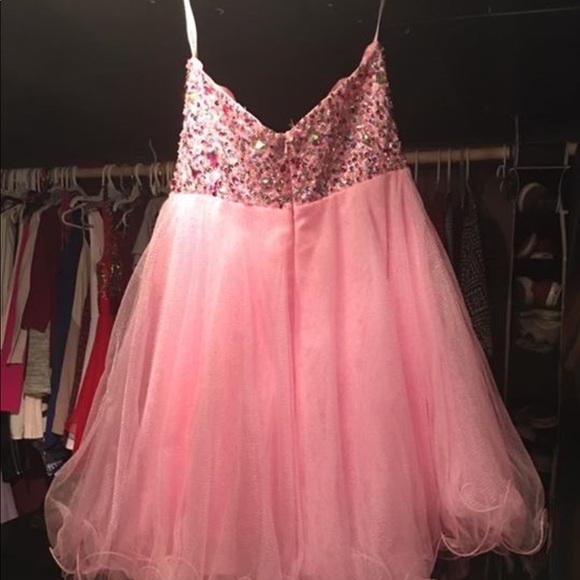 Pink homecoming dress - Picture 4 of 5