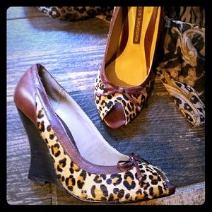 Peep toe wedge LEOPARD PRINT heels