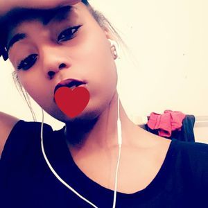 Meet your Posher, Alicia