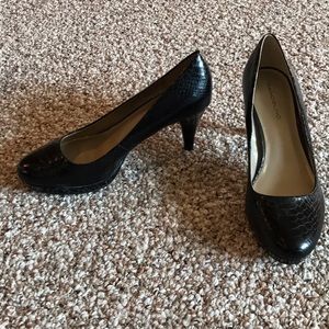 Size 9 Bandolino heels