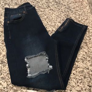 Pretty Little Thing Ripped Jeans