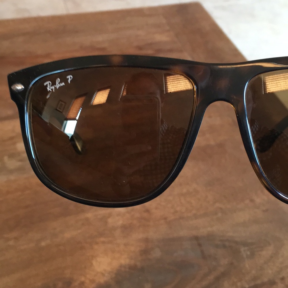 Polarized ray bans!