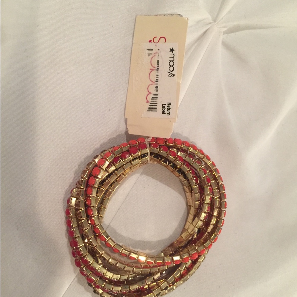 Cute stackable bracelets - Picture 3 of 3