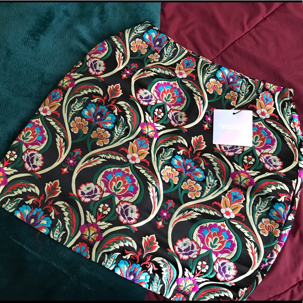 Brand new, never worn missguided skirt!