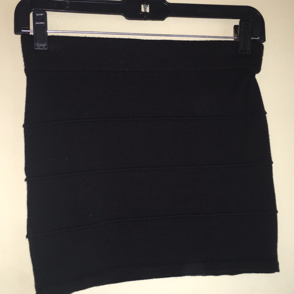 black mini skirt