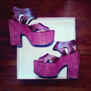 MAMUT - Vampy Deep Red Platforms