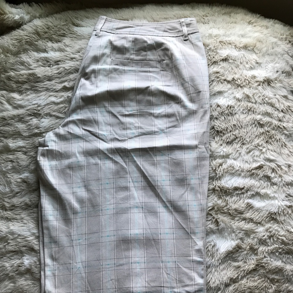 Plaid Capri pants for office or a fun night out!