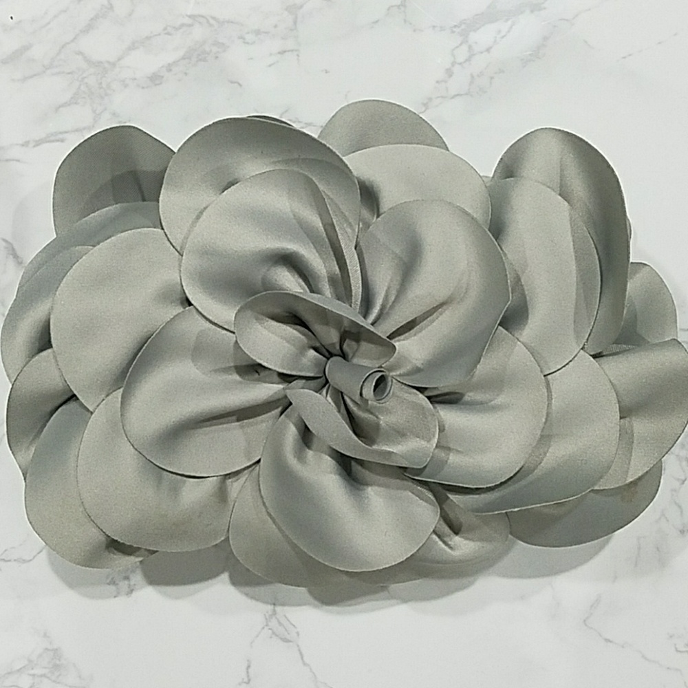 Nordstrom 3D Radiant Silver Floral Evening Clutch