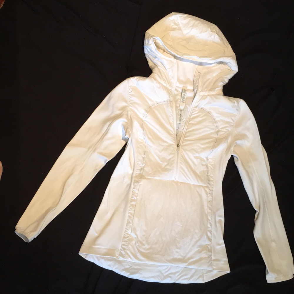 Lululemon Women Run For Cold Pullover