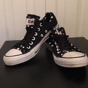Gently worn ALLSTAR converse sneakers
