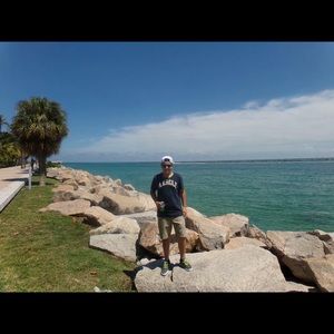 Meet your Posher, Luis