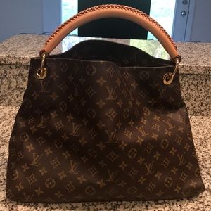 Louis Vuitton Artsy