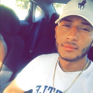 Meet your Posher, Luis