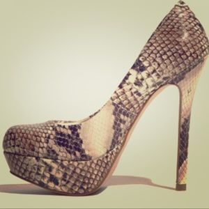 Steve Madden Platform heels