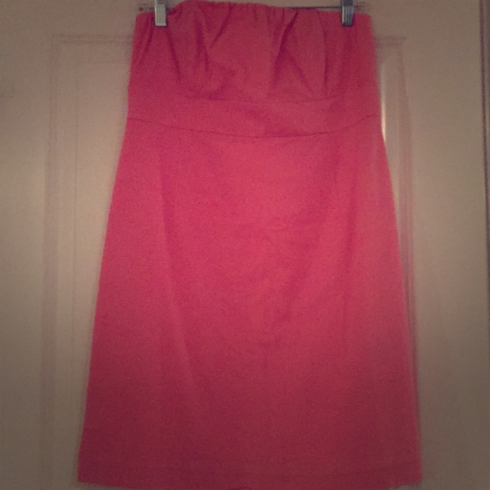 Light pink strapless Vineyard Vines dress