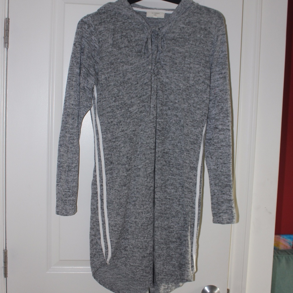 NO COMMENT heather gray sweater dress with hood