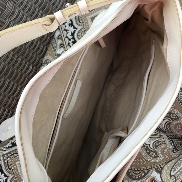 Ann Taylor creme outside pockets overlay strap - Picture 5 of 8